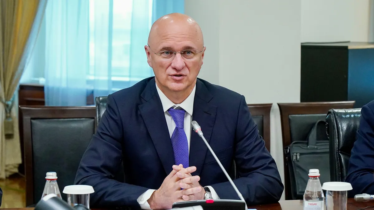 Роман Скляр